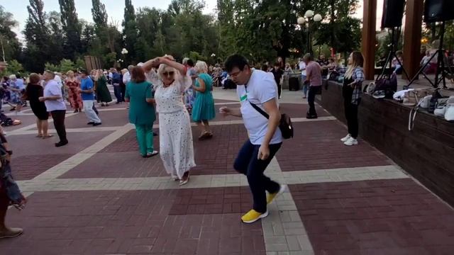 Ты Разбуди Меня Утром! Белгород - парк победы. смотреть онлайн