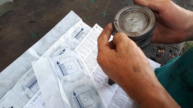 Как правильно установить кольца на поршень смотреть онлайн
