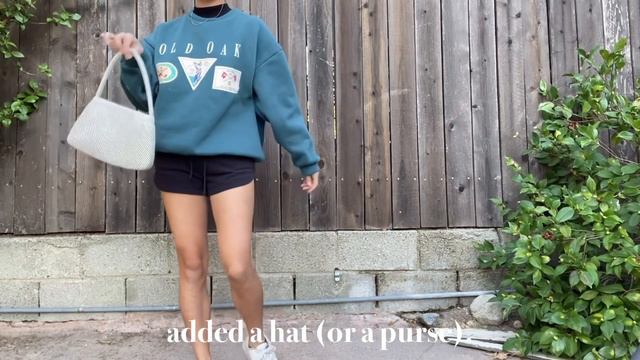 1 sweater, 8 outfits (different ways to wear and style a sweatshirt) смотреть онлайн