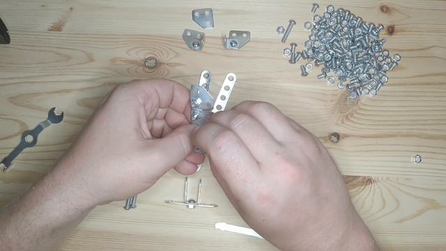 ? ? Самолет из металлического конструктора. смотреть онлайн