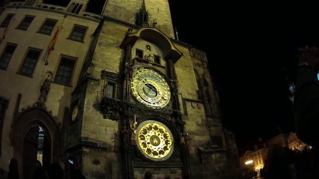 Астрономические часы в Праге. Prague Astronomical Clock Cнято AEE S51 смотреть онлайн
