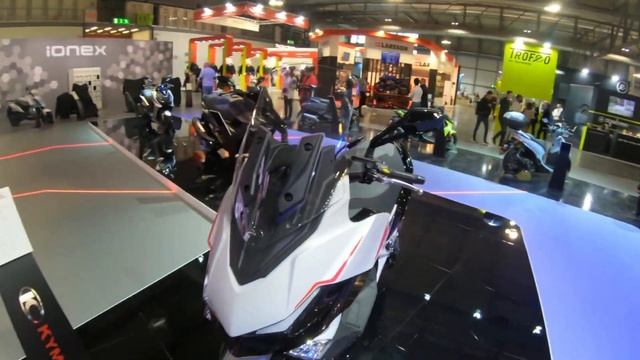 First appearance of equipment update, Kymco exciting S 400i 2023.#honda #yamaha #kymco @jonewsauto смотреть онлайн