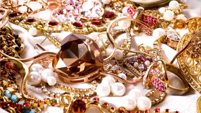 ?Что подарить на НОВЫЙ ГОД 2017?? ( родителям, парню, коллеге, начальнику, ребенку)