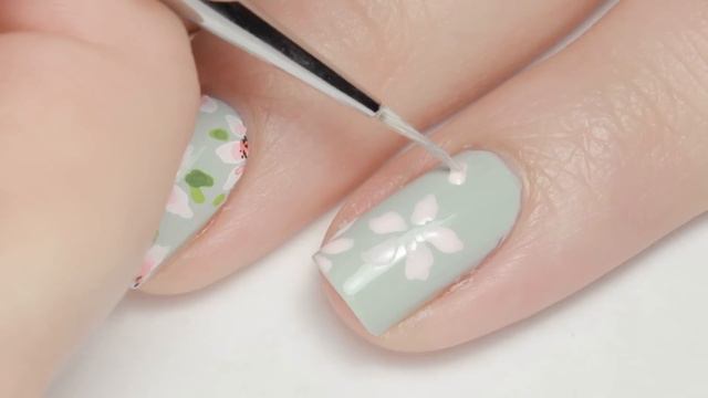 Soft Watercolor Flowers ｜ Nail Art