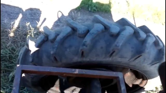 Приспосабливаю грабли для сена к самодельному трактору!!! смотреть онлайн