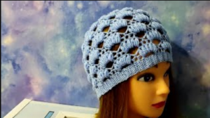 ШАПОЧКА ЛЕТНЯЯ, АЖУРНАЯ КРЮЧКОМ.  ШАПОЧКА КРАСИВЫМ УЗОРОМ ДЛЯ НАЧИНАЮЩИХ. (720p).mp4