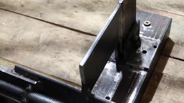 Станок для изготовления кровельной шашки. смотреть онлайн