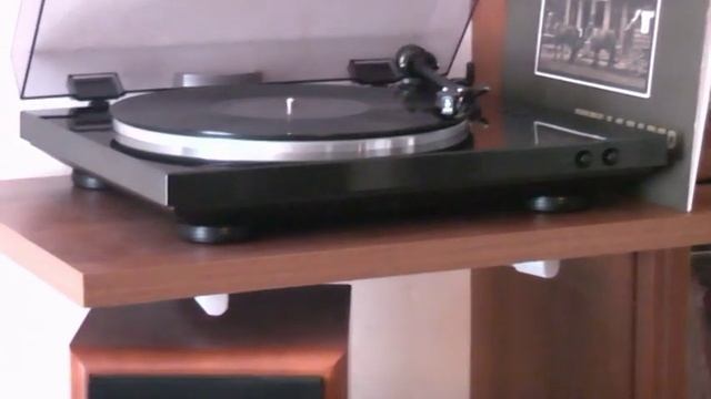 DENON DP300F+ NAD PP2i.mpg смотреть онлайн