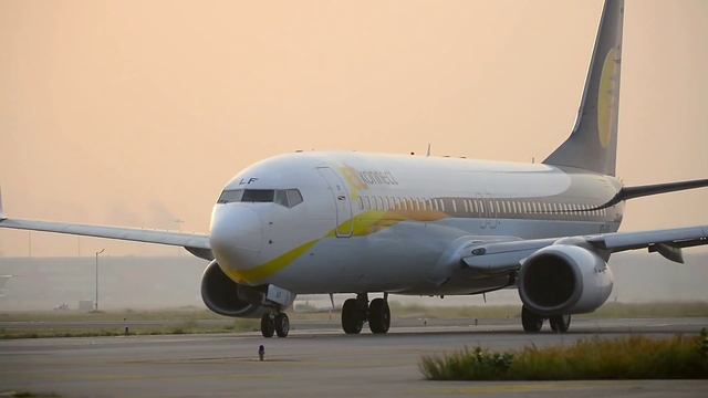 Plane Photography at Indira Gandhi International Airport New Delhi - Takeoffs смотреть онлайн