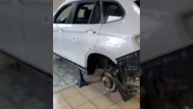 Оклейка авто цветной плёнкой в студии OkleySPB смотреть онлайн