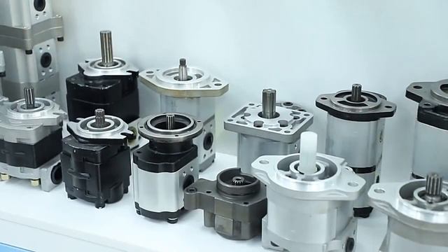 Excavator Hydraulic main pump K3V63DT K3V112DTP K3V180DT K5V200DT HPV145 HPV140 HPV118 AP2D25 смотреть онлайн