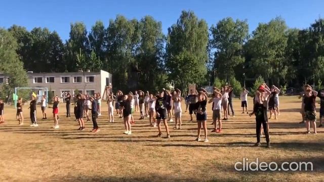 В Детской базе отдыха «Радуга» 1, 3 и 7 отряды провели флешмоб смотреть онлайн