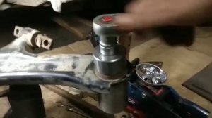 самостоятельная замена сайлентблоков передних рычагов Nissan Qashqai j11