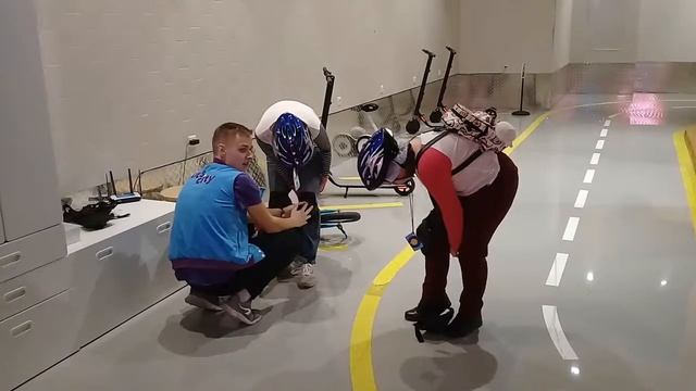 Электросамокат в Kids Siti,права получили?? смотреть онлайн