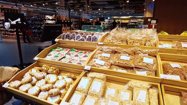 Ещё один магаз в Нови Саде. Меркатор. смотреть онлайн
