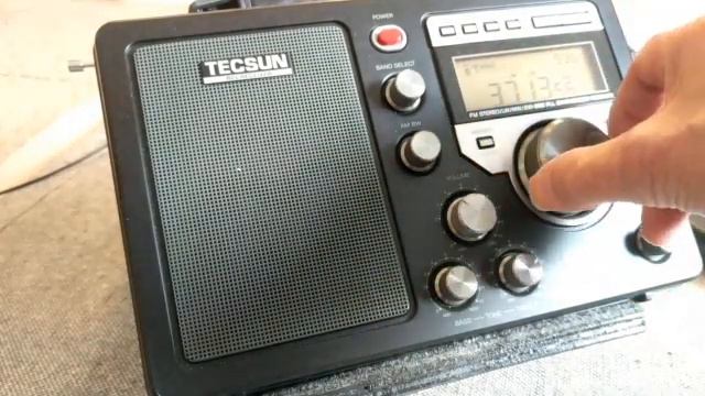 Tecsun S8800 + MLA30 Loop Antenna Tuning 80m SSB