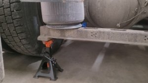 Как поднять грузовик без домкрата