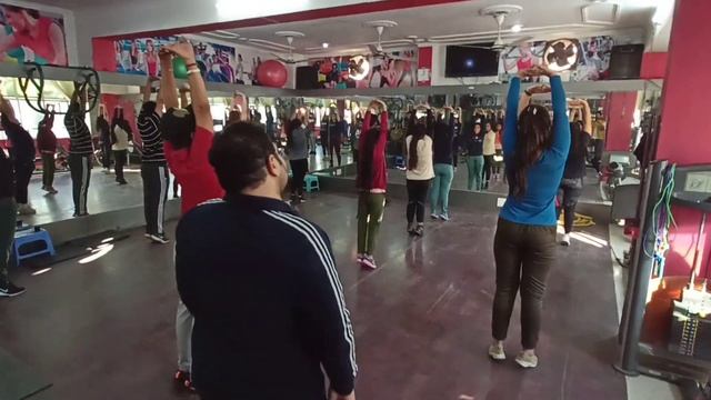 arobics cardio bhangra stretching batches and much more workouts #ZOOM FITNESS STUDIO(5) смотреть онлайн