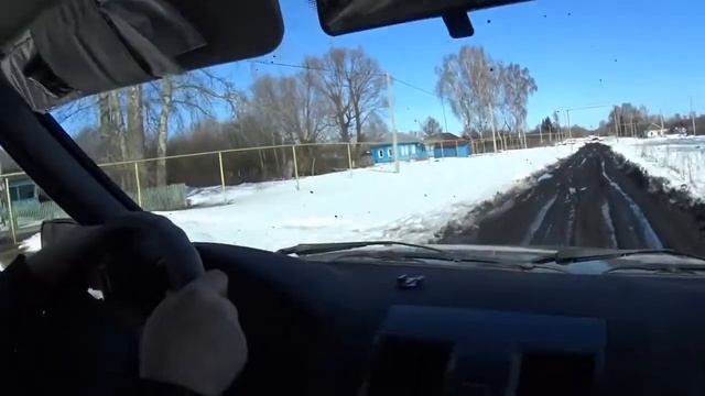 Пришла весна, плывут дороги, ревет движок, мы на природе смотреть онлайн