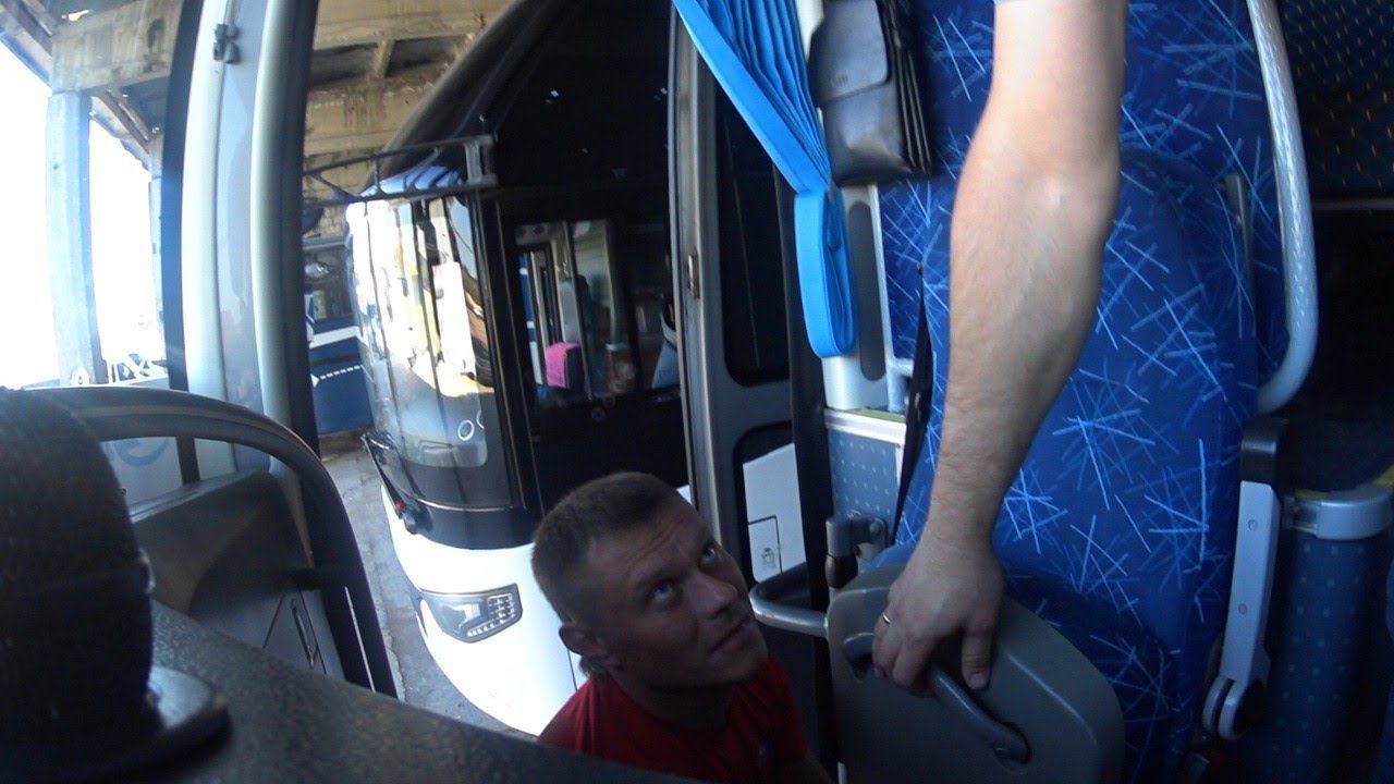 "Репетирую" входную дверь Самый быстрый рейс за всё время работы Переставил сиденье для гида смотреть онлайн