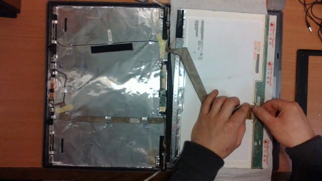 Замена дисплея(матрицы) ноутбука ASUS первый опыт! смотреть онлайн