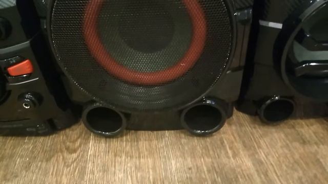 Мини-система Hi-fi караоке Lg DM5660K 330 Вт смотреть онлайн