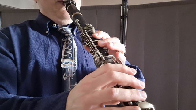 2 Урок Учимся играть на Кларнете смотреть онлайн