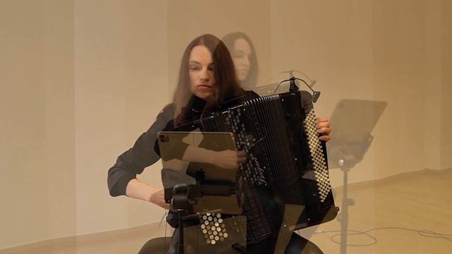 Eres Holz - MACH (2020) for accordion and live-electronics, performed by Silke Lange смотреть онлайн
