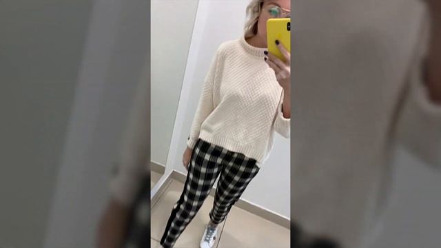Брюки в клетку и свитер смотреть онлайн
