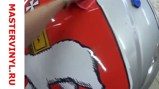 Как клеить наклейки рисунок на капот смотреть онлайн