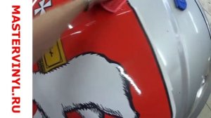 Как клеить наклейки рисунок на капот