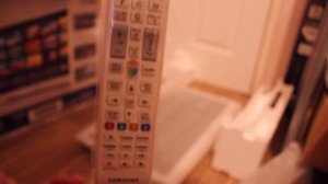 Samsung UE22H5610 22-inch Smart TV - Unboxing [HD]