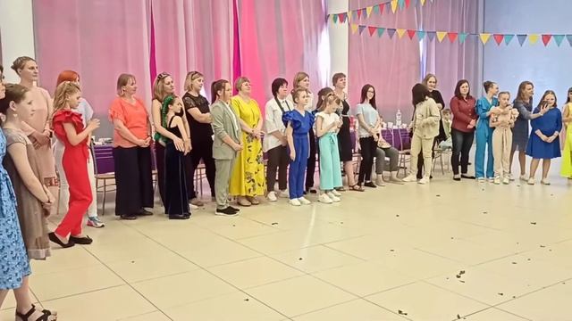 выпускной 4а класса. Тобольск. речпорт смотреть онлайн