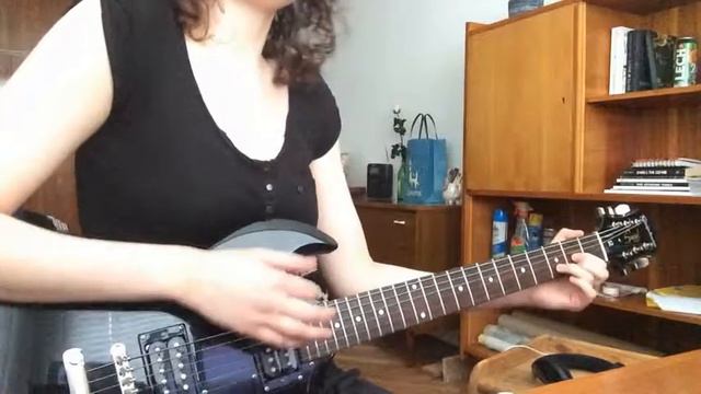 Queen - Crazy little thing called love (guitar cover) смотреть онлайн