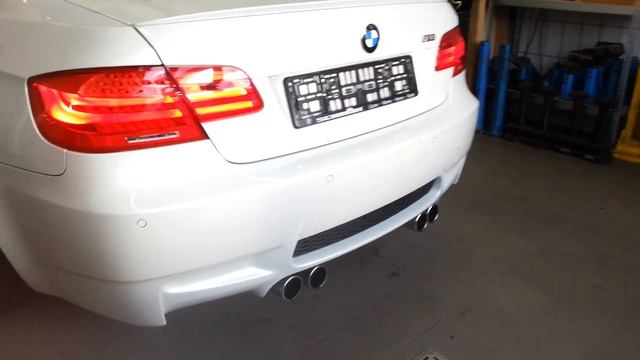 БМВ е92 М3 15 секунд саундчек , проверка звука. BMW e92 sound check.( minicheck ) смотреть онлайн
