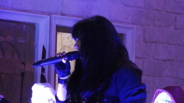 Юлия Волкова (ex-T.A.T.U) Гольяновский пруд 3.01.2020 (2) смотреть онлайн