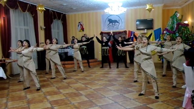 Танец "Стена " Ансамбль "Армения" г. Харьков смотреть онлайн
