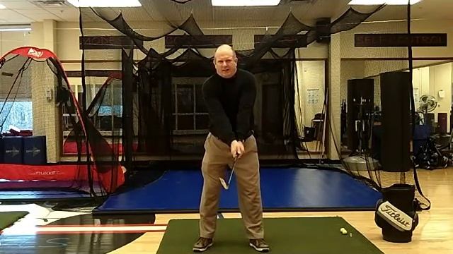 Should you turn or react in the golf swing? смотреть онлайн
