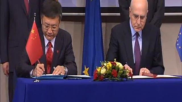 EU Green Chief Dimas signs EU/China agreement: reduction of illegal logging смотреть онлайн
