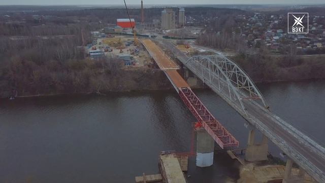 Историческое событие. На Афанасьевском мосту приступили к финальной надвижке нового строения смотреть онлайн