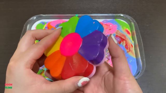 EYE SHADOW AND GLITTER AND CLAY Mixing Random Things Into GLOSSY Slime 5361.mp4 смотреть онлайн