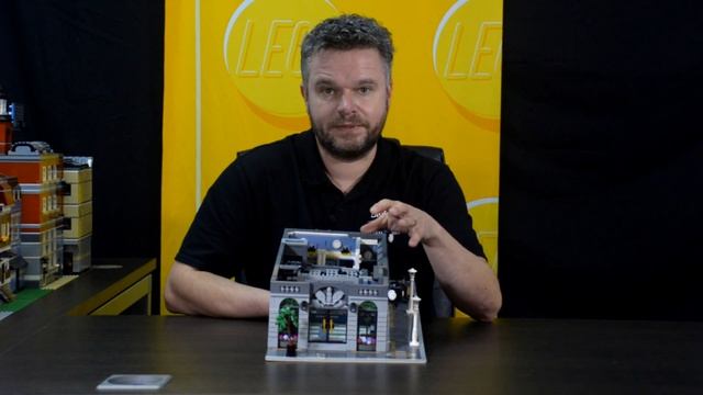 Brick Solutions: Modular High Street Part 1 The Brick Bank смотреть онлайн