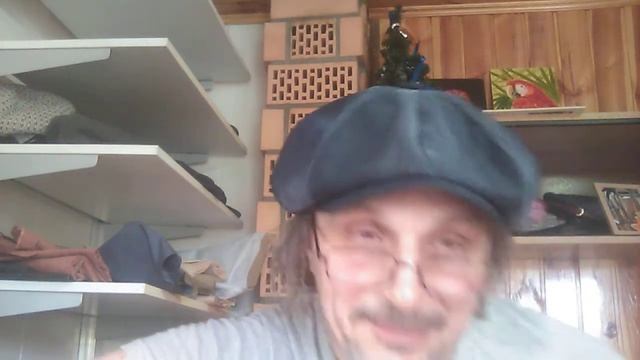 Две кепки ретро. смотреть онлайн