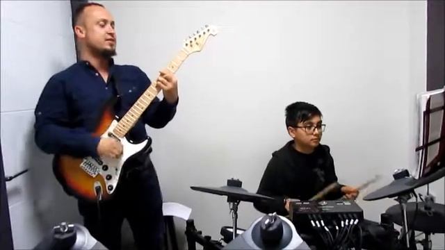 Berke GÜLERYÜZ Düşler Sokağı смотреть онлайн