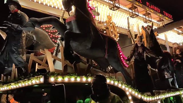 Sidvale Carnival Club Van Helsing - Vampire Hunter at Bridgwater carnival 22 смотреть онлайн