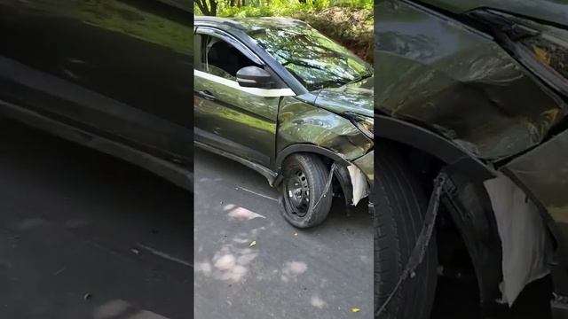 tata Nixon accident Nixon and i20 hyundai ? смотреть онлайн
