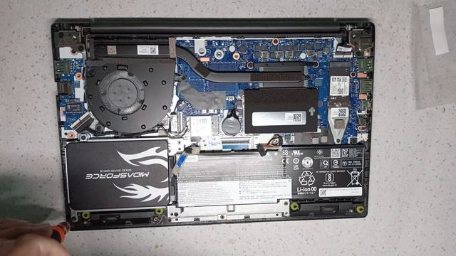 UPGRADE RAM & SSD LAPTOP LENOVO V14 G3 смотреть онлайн