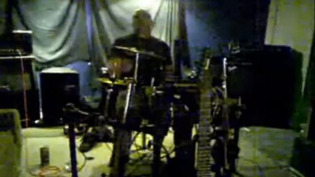 test RolandTD4 in Bass amp Fender 4/10 350w with 2 monitor amp 425w in the grave local смотреть онлайн