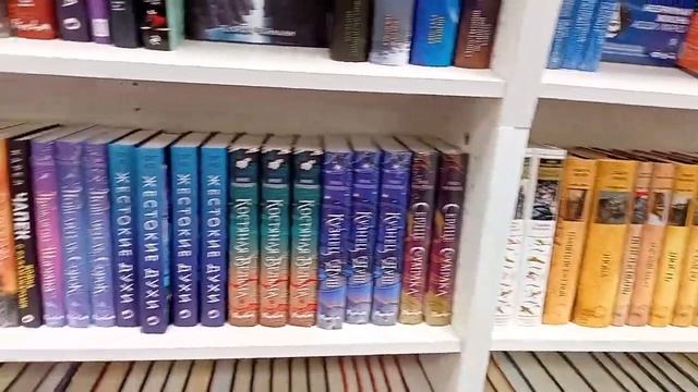 ОЧЕНЬ МНОГО КНИГ . Попала в книжную сказку.Читай город смотреть онлайн