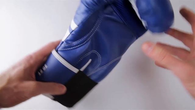 Venum Challenger 2.0 Boxing Gloves Unboxing! смотреть онлайн